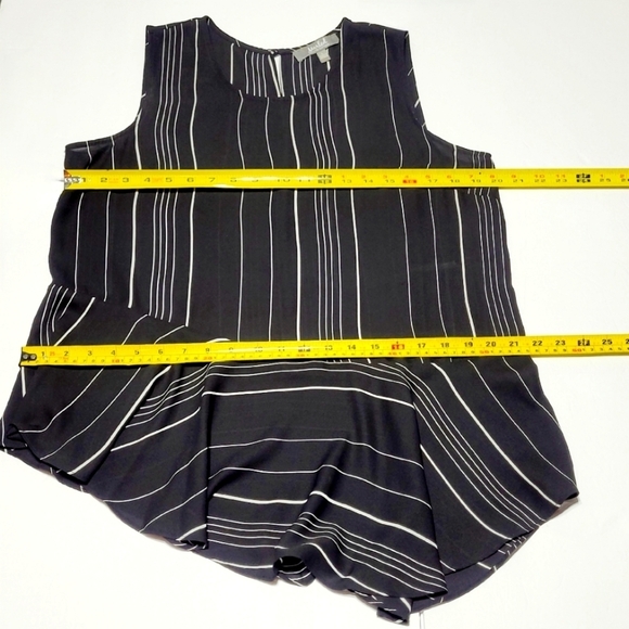 Marled Sleeveless Black with White Stripes Asymmetric Peplum Blouse (L) - Picture 8 of 9